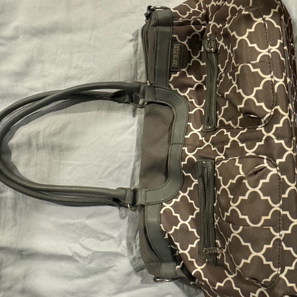 JJ Cole diaper bag- like new condition- 8 outside pockets - 4 inside pockets - Picture 8 of 11